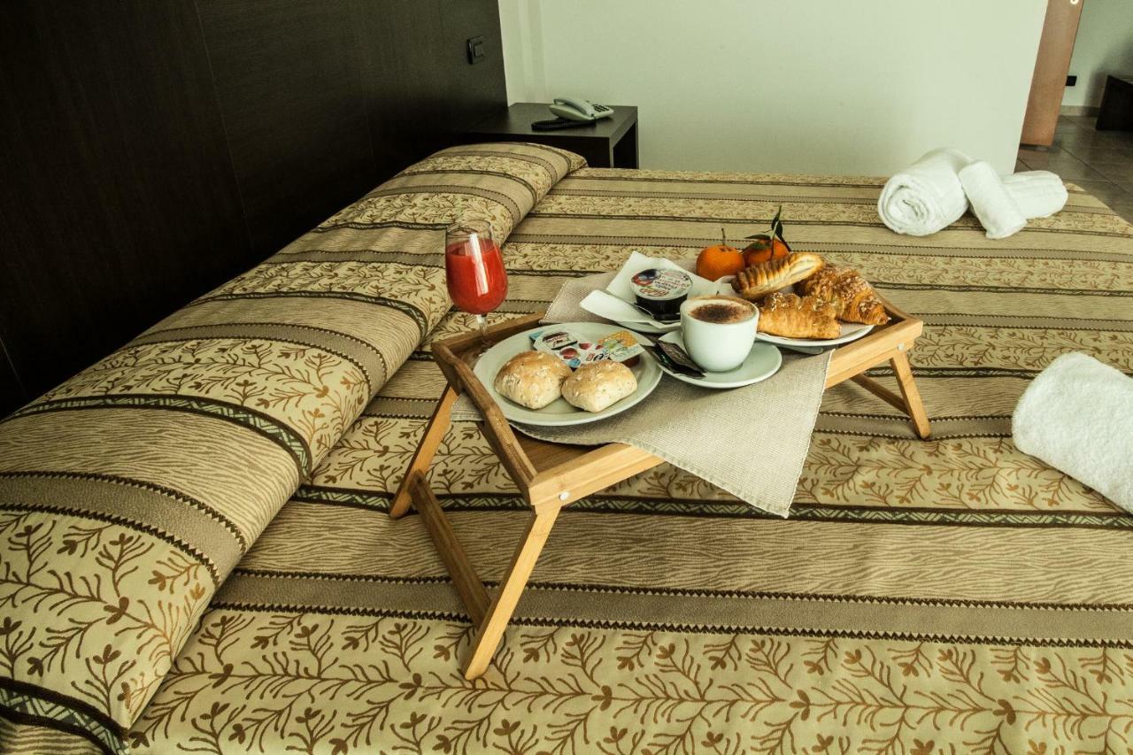 Hotel Davide 里沃利 外观 照片
